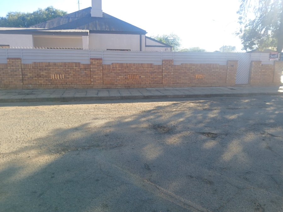 4 Bedroom Property for Sale in Kimberley North Northern Cape